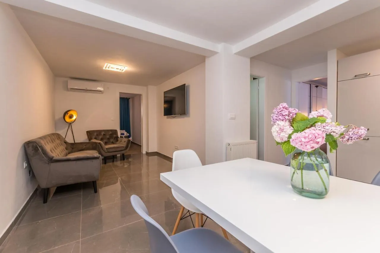 Apartment Jakov With A Pool Zadar